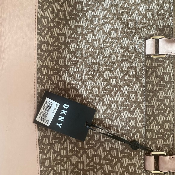 Purse - Picture 2 of 3